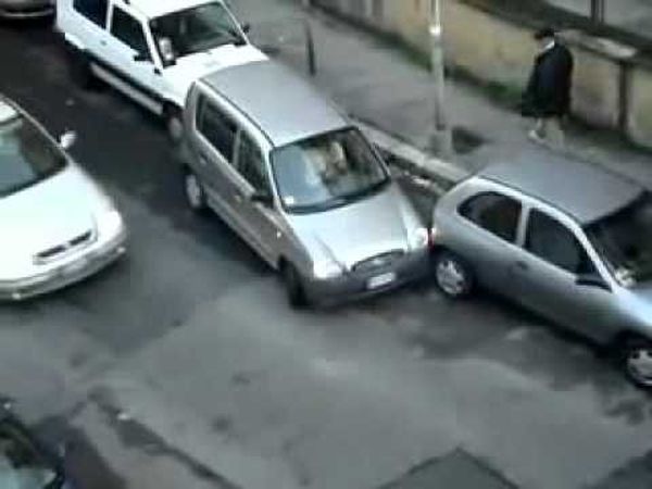 bad parking: mancava poco poco