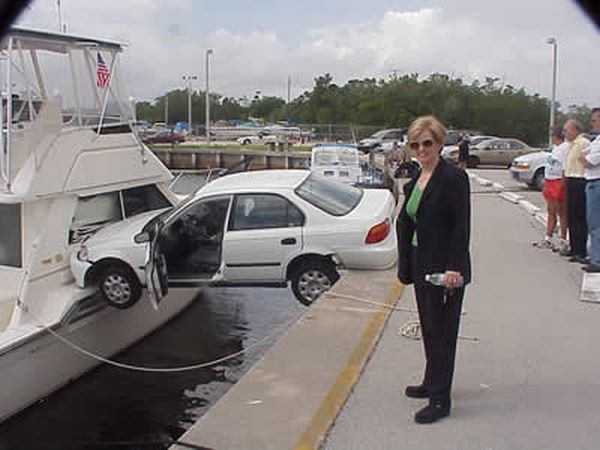 bad parking: parcheggio su barca