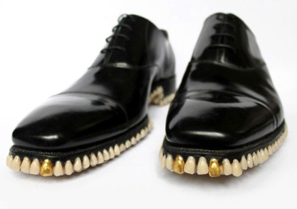 Scarpe dentate 2