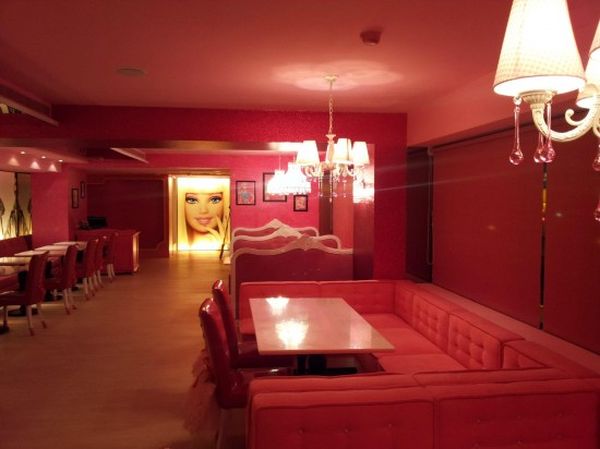 Barbie Cafe interno