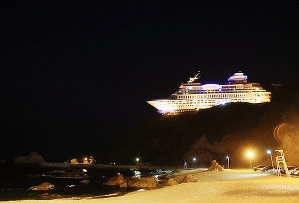 Sun Cruise Hotel: notte