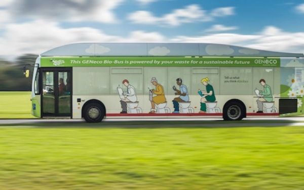 autobus alimentato da feci 1