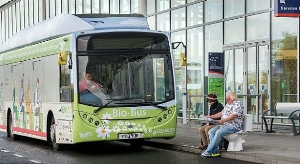 autobus alimentato da feci 2