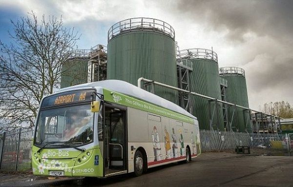 autobus alimentato da feci 3