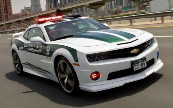 Chevrolet Camaro polizia Dubai