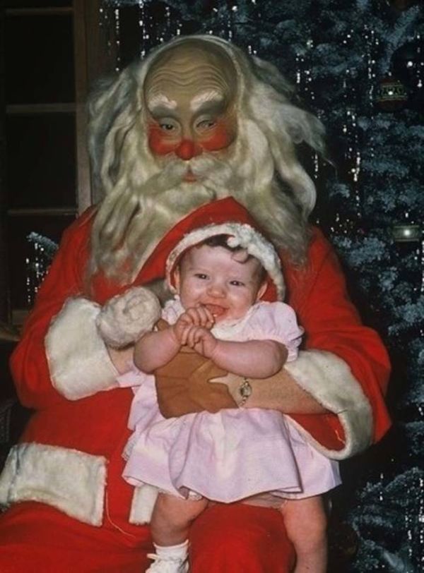 babbi natale inquietanti 6: bambina ignara