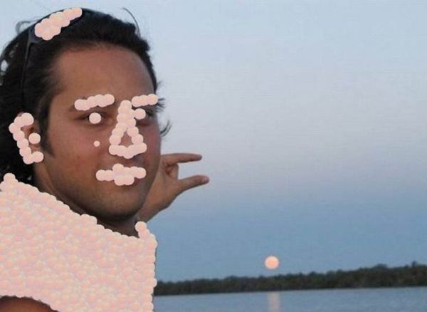 web scatenato su foto ragazzo 1