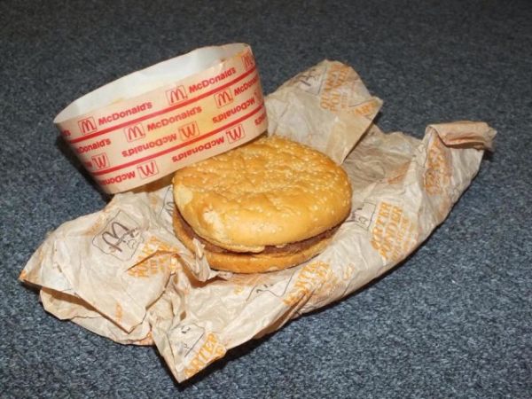 hamburger Mcdonal's 20 anni